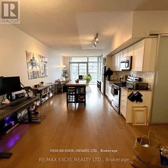 2515 - 105 THE QUEENSWAY AVENUE, Toronto, Ontario