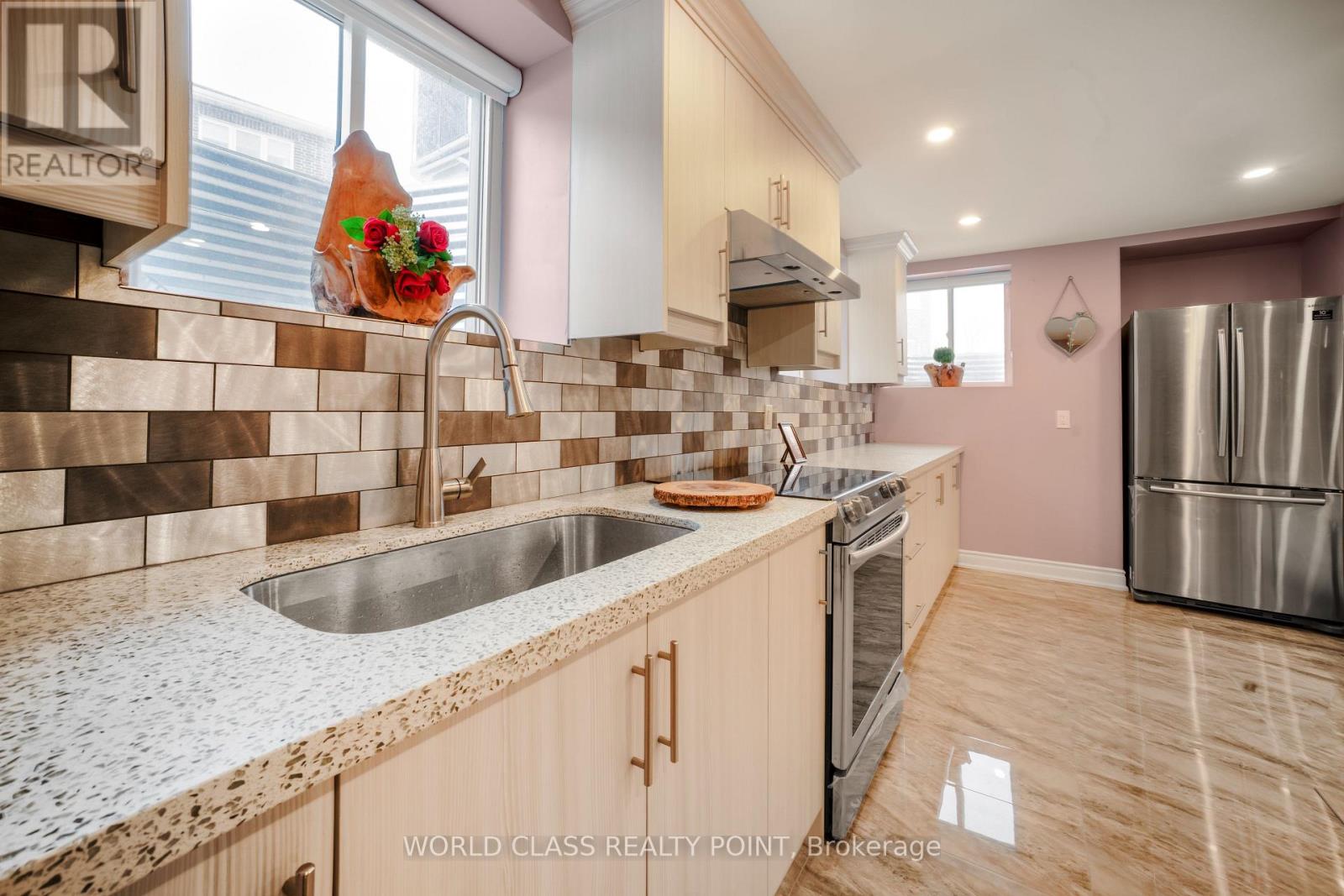 Basement Apt - 3191 Daisy Way, Oakville, Ontario  L6M 1L4 - Photo 11 - W12679408