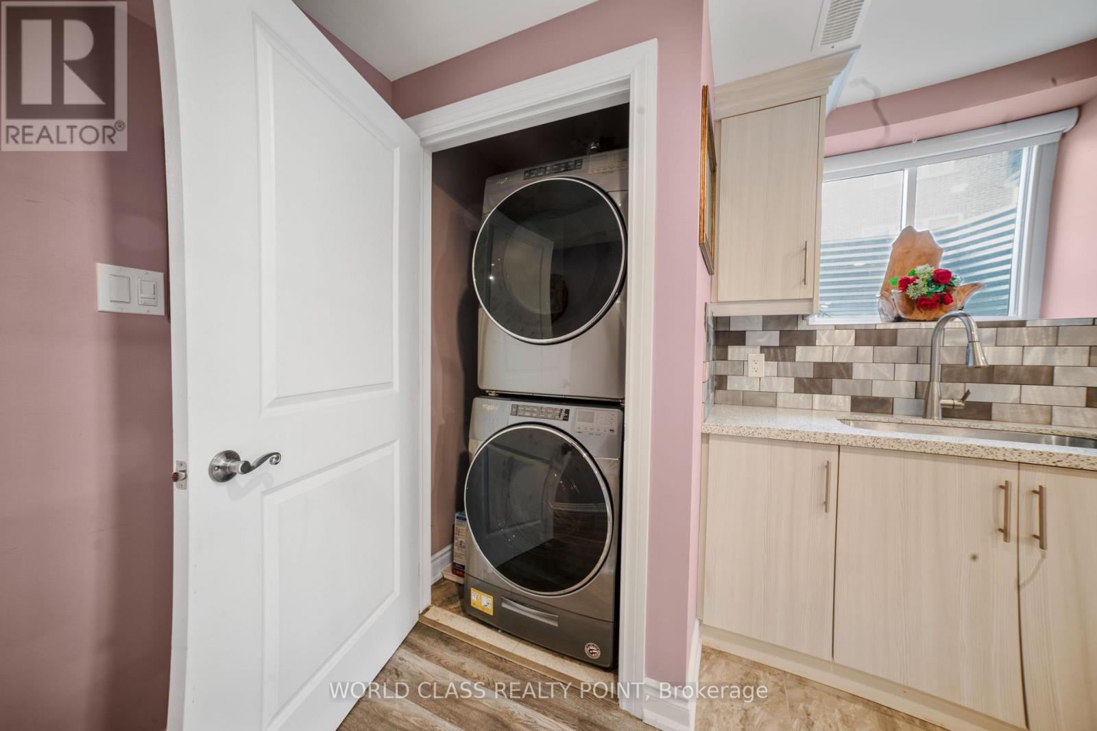 Basement Apt - 3191 Daisy Way, Oakville, Ontario  L6M 1L4 - Photo 28 - W12679408