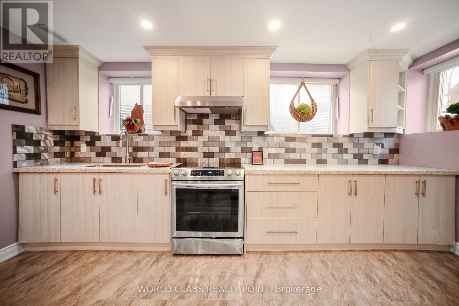 Basement Apt - 3191 Daisy Way, Oakville, Ontario  L6M 1L4 - Photo 8 - W12679408