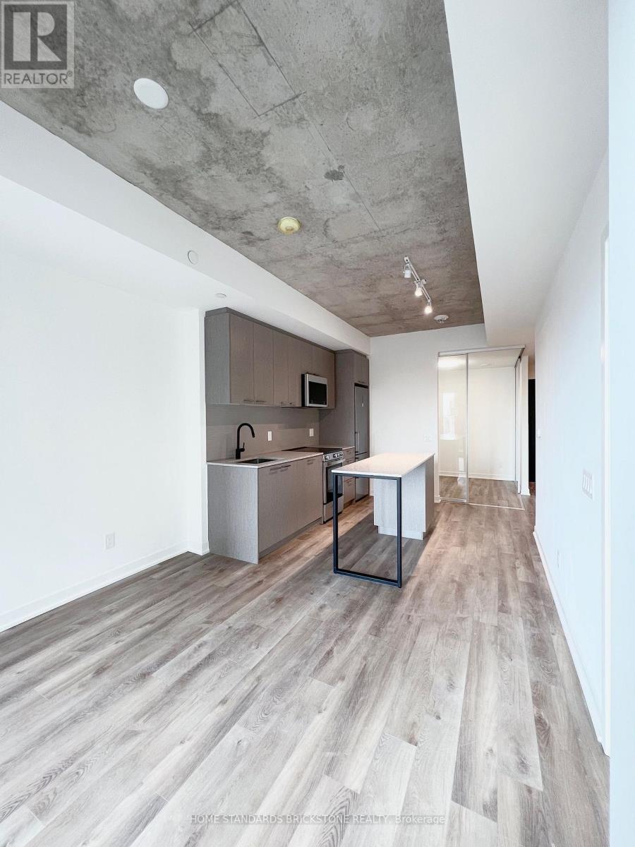 413 - 1808 St Clair Avenue W, Toronto, Ontario  M6N 0C1 - Photo 7 - W12679410