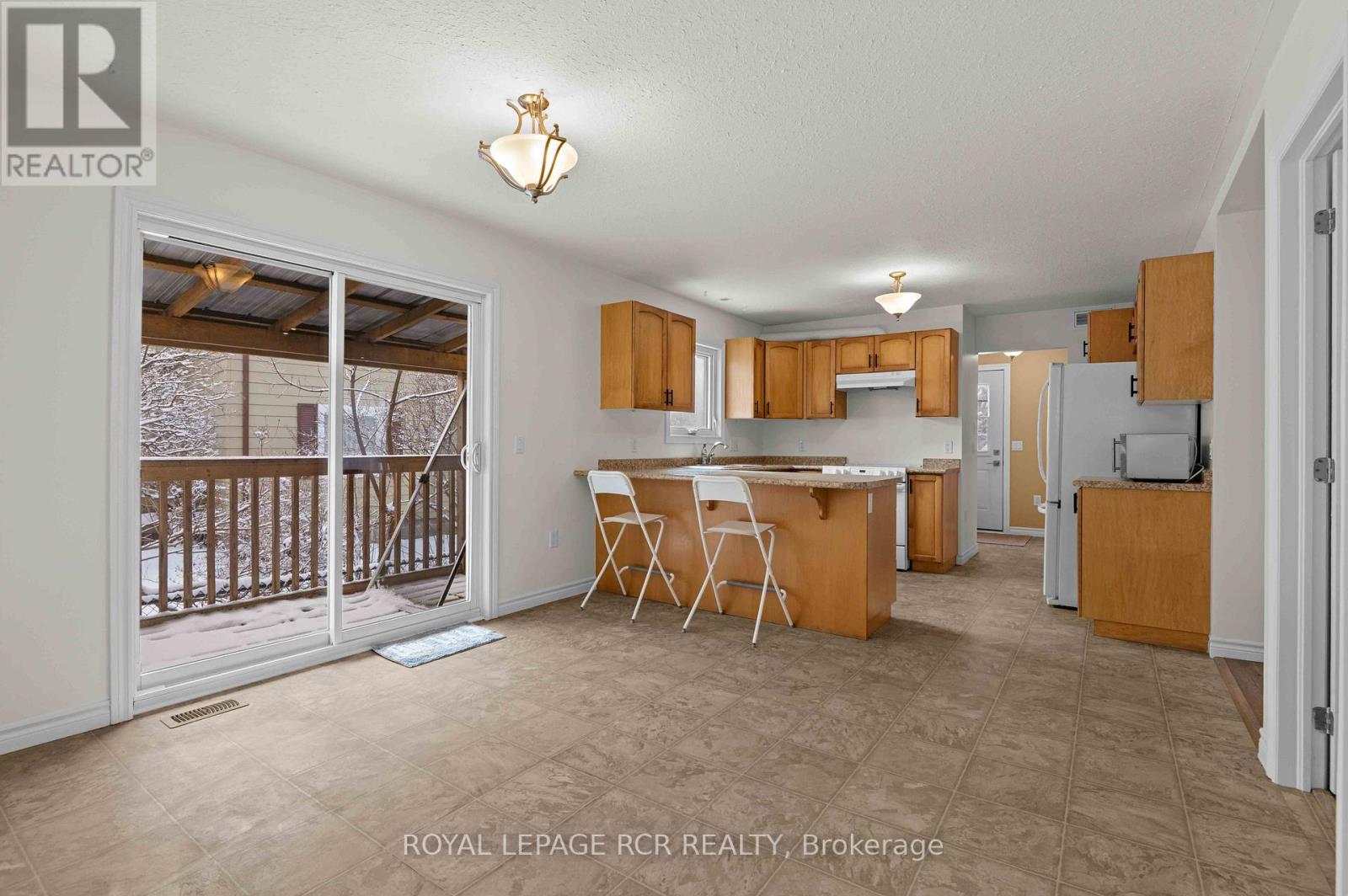 18637 Hurontario Street, Caledon, Ontario  L7K 0X9 - Photo 13 - W12679418