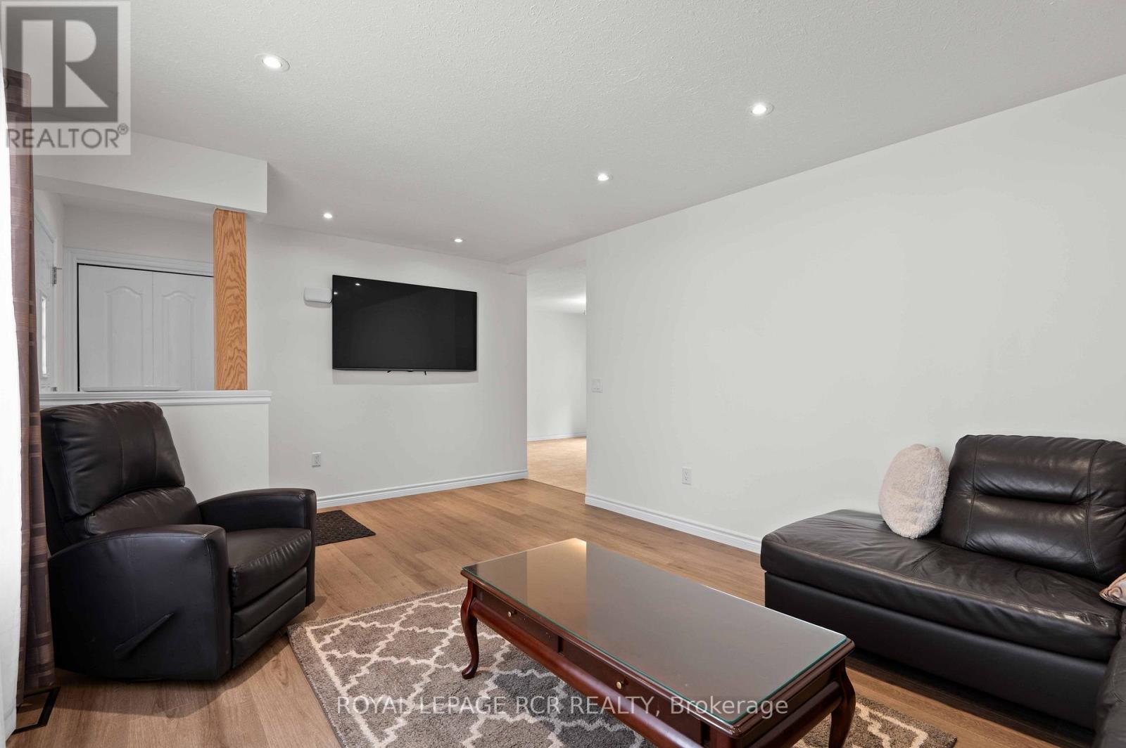 18637 Hurontario Street, Caledon, Ontario  L7K 0X9 - Photo 5 - W12679418