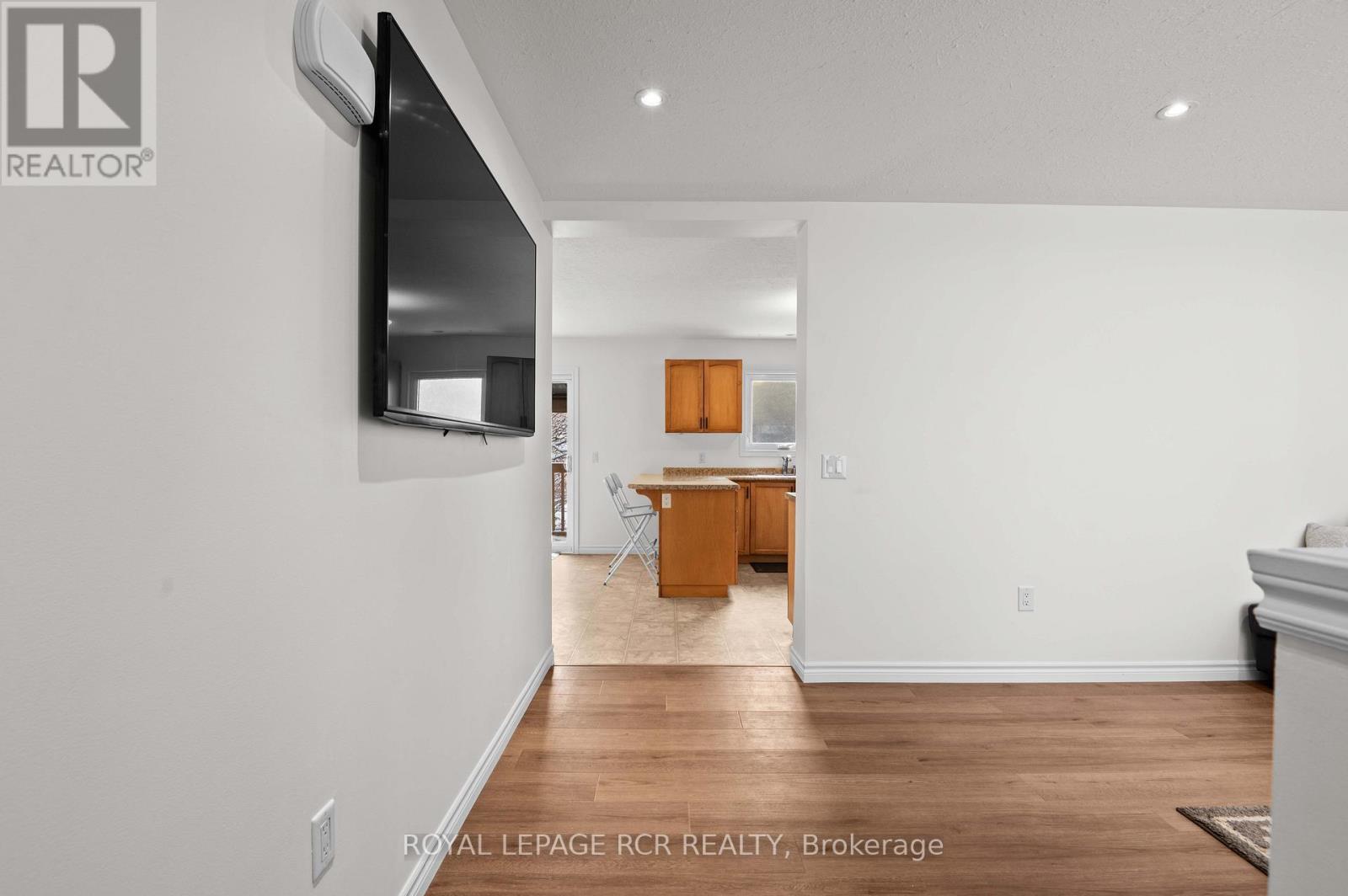 18637 Hurontario Street, Caledon, Ontario  L7K 0X9 - Photo 6 - W12679418