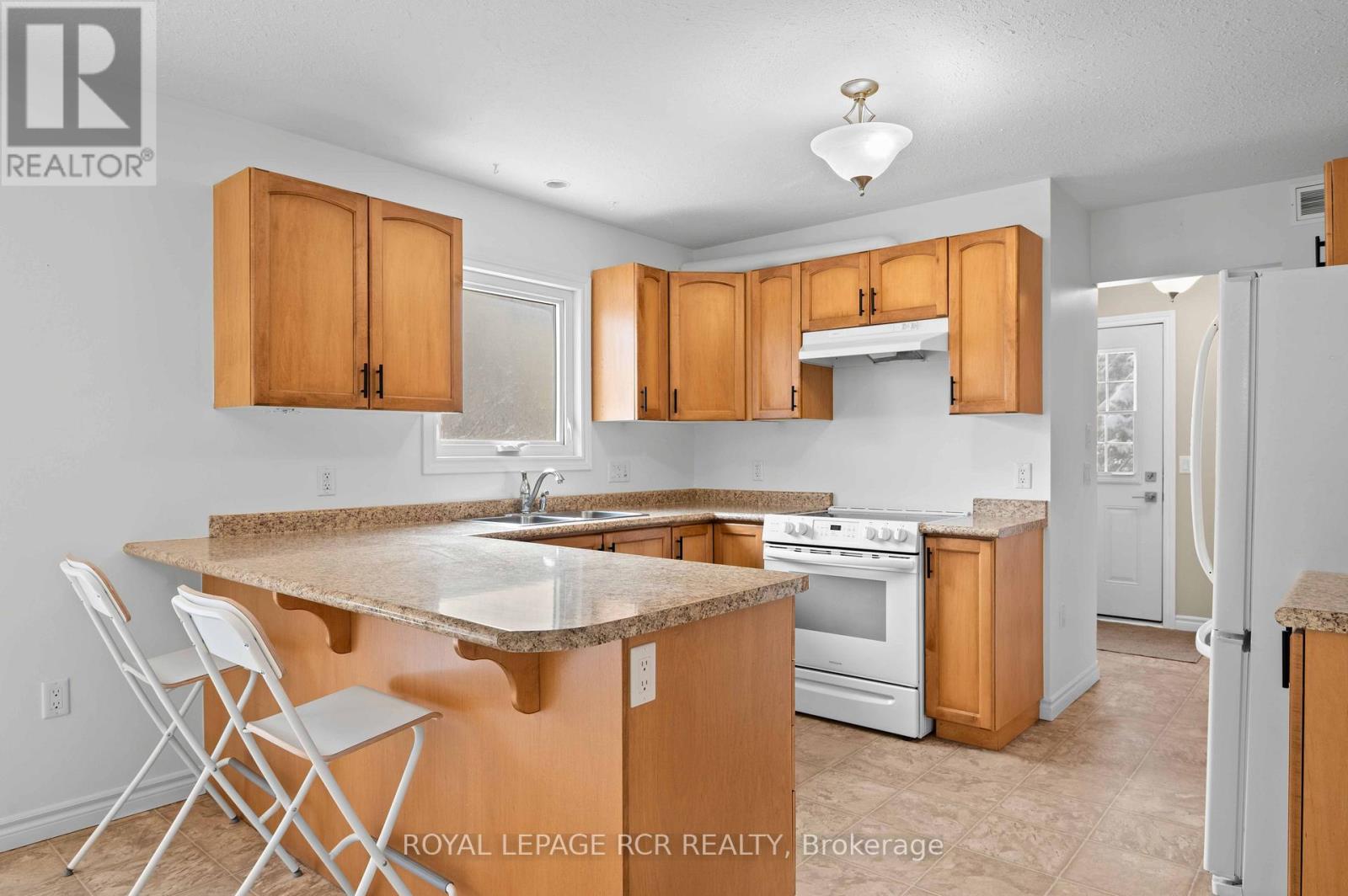 18637 Hurontario Street, Caledon, Ontario  L7K 0X9 - Photo 9 - W12679418