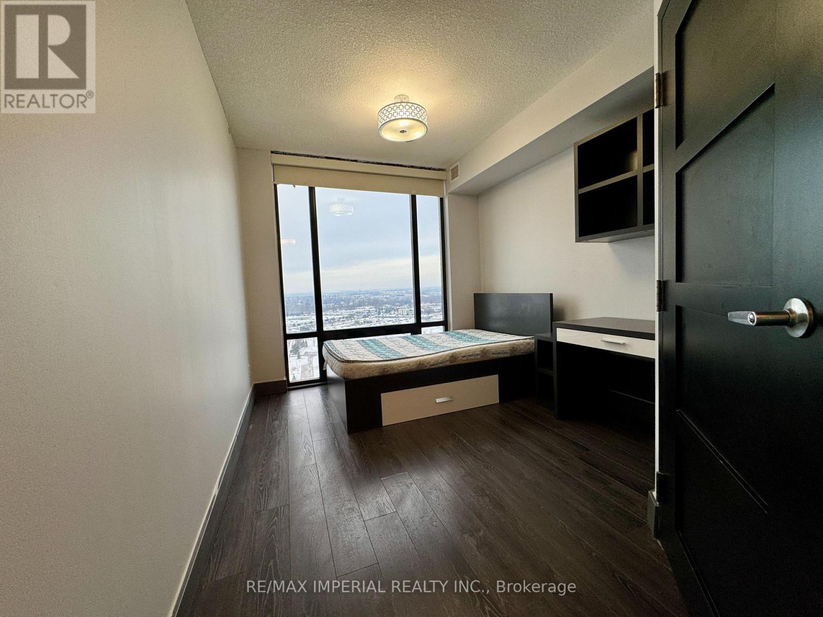 N2704 - 330 Phillip Street, Waterloo, Ontario  N2L 3W9 - Photo 6 - X12679414