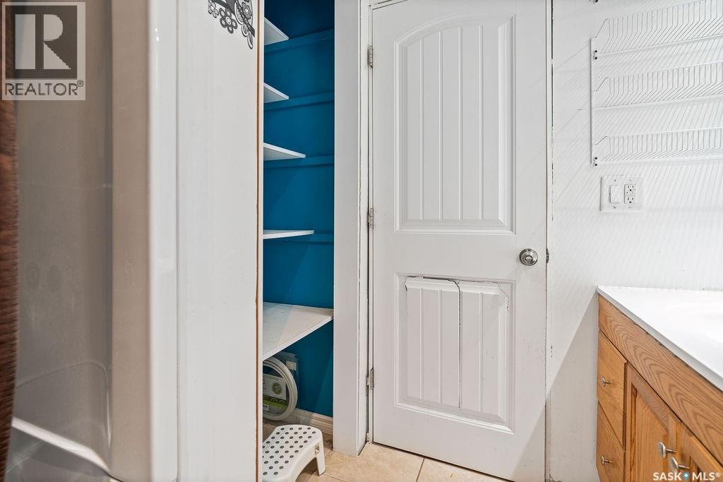 50 Hyland Crescent, Regina, Saskatchewan  S4R 7P3 - Photo 12 - SK026470