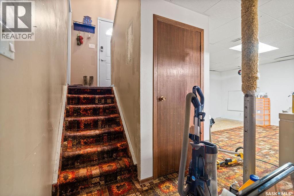 50 Hyland Crescent, Regina, Saskatchewan  S4R 7P3 - Photo 31 - SK026470