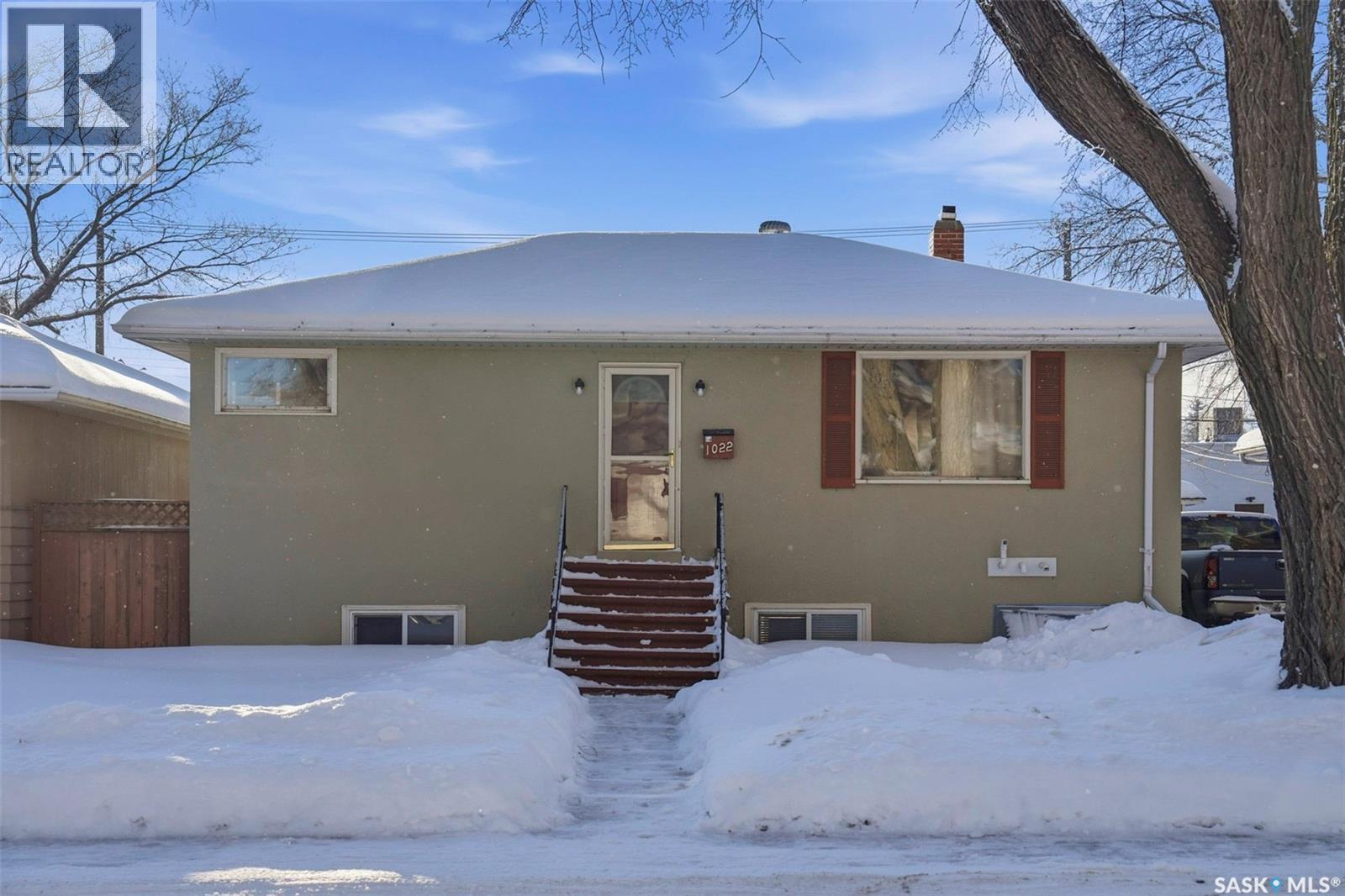 1022 9th STREET E, saskatoon, Saskatchewan