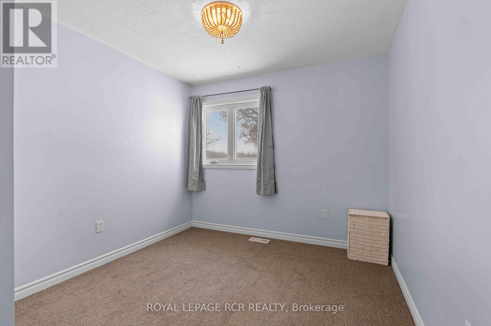 18637 Hurontario Street, Caledon, Ontario  L7K 0X9 - Photo 20 - W12679418