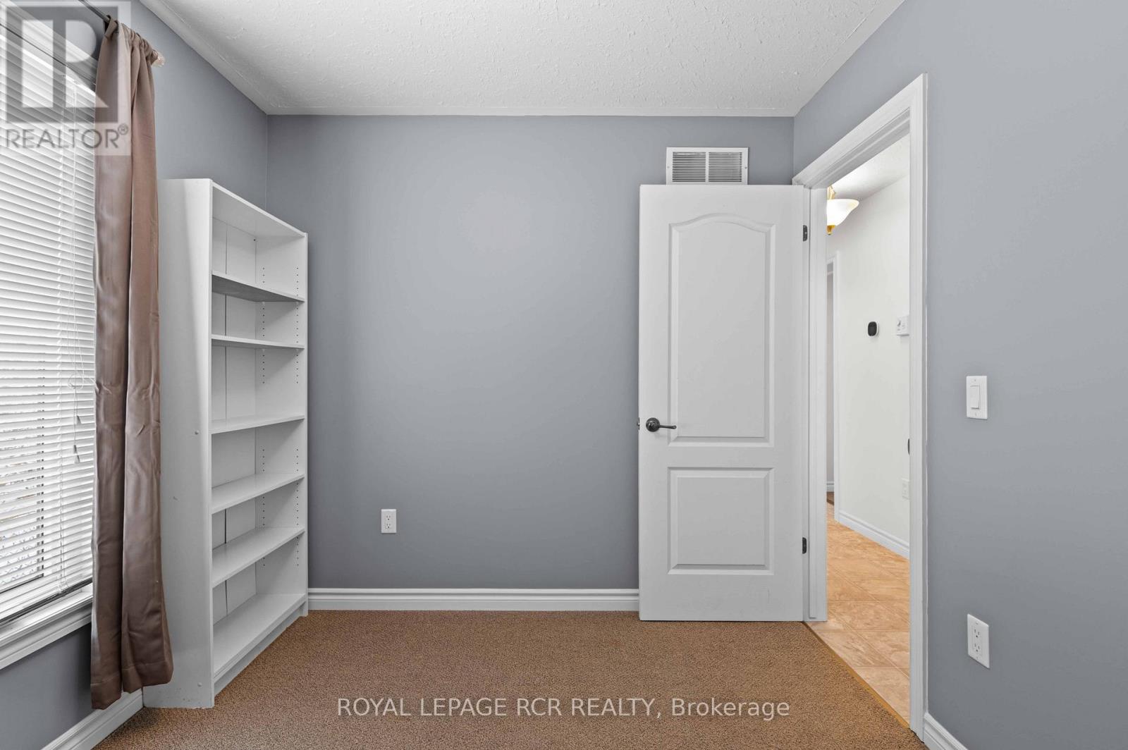 18637 Hurontario Street, Caledon, Ontario  L7K 0X9 - Photo 23 - W12679418