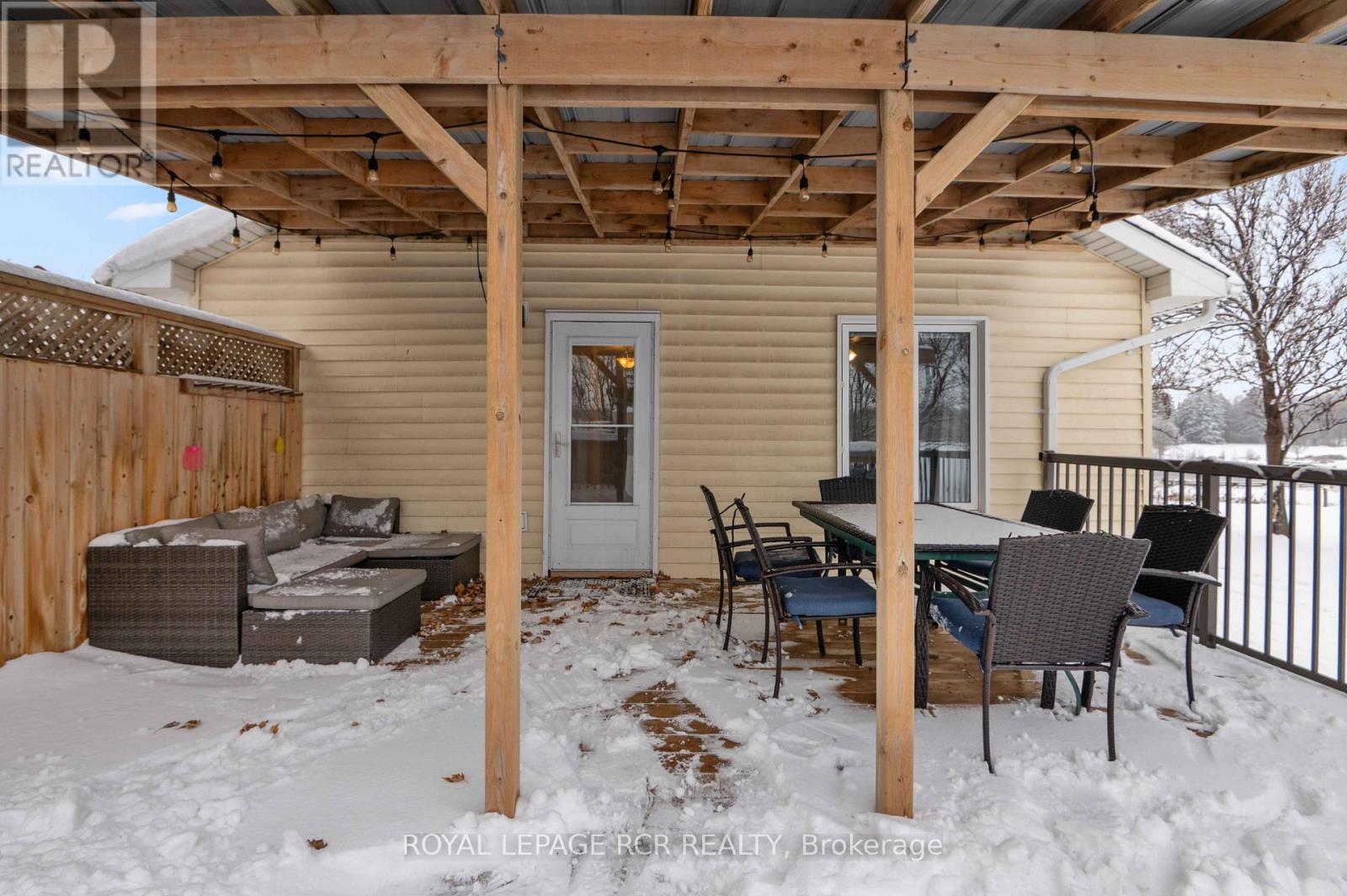 18637 Hurontario Street, Caledon, Ontario  L7K 0X9 - Photo 27 - W12679418