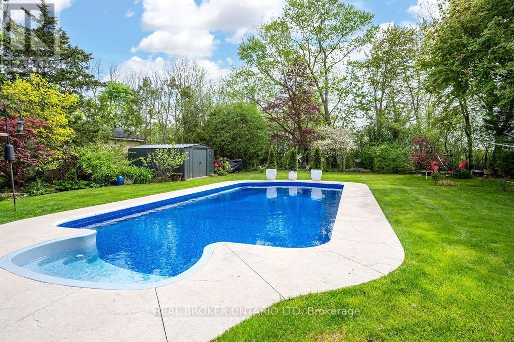 514 Upper Queen Street, London South, Ontario  N6C 3T9 - Photo 6 - X12485519