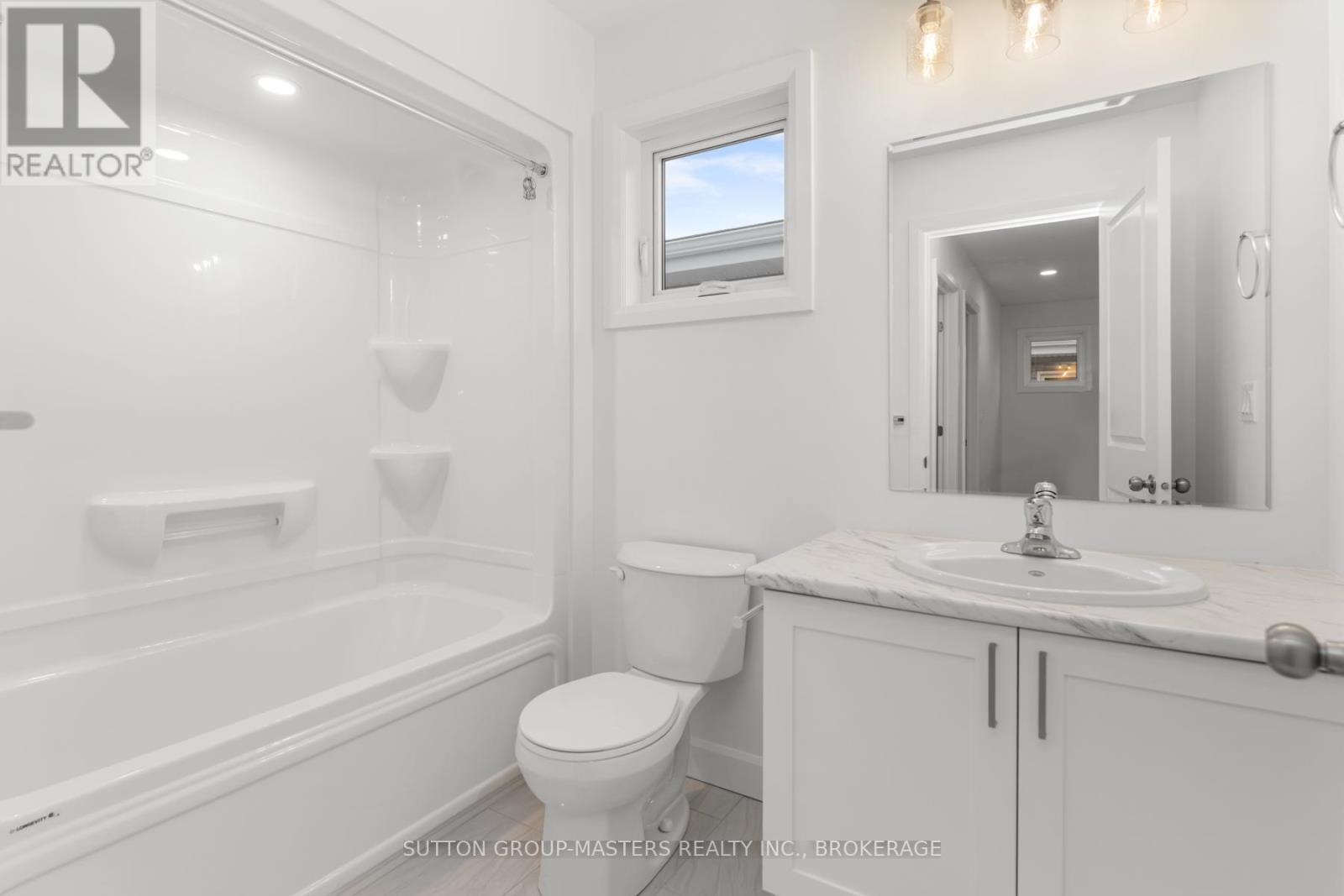 216 Superior Drive, Loyalist, Ontario  K7N 0E5 - Photo 24 - X12679452