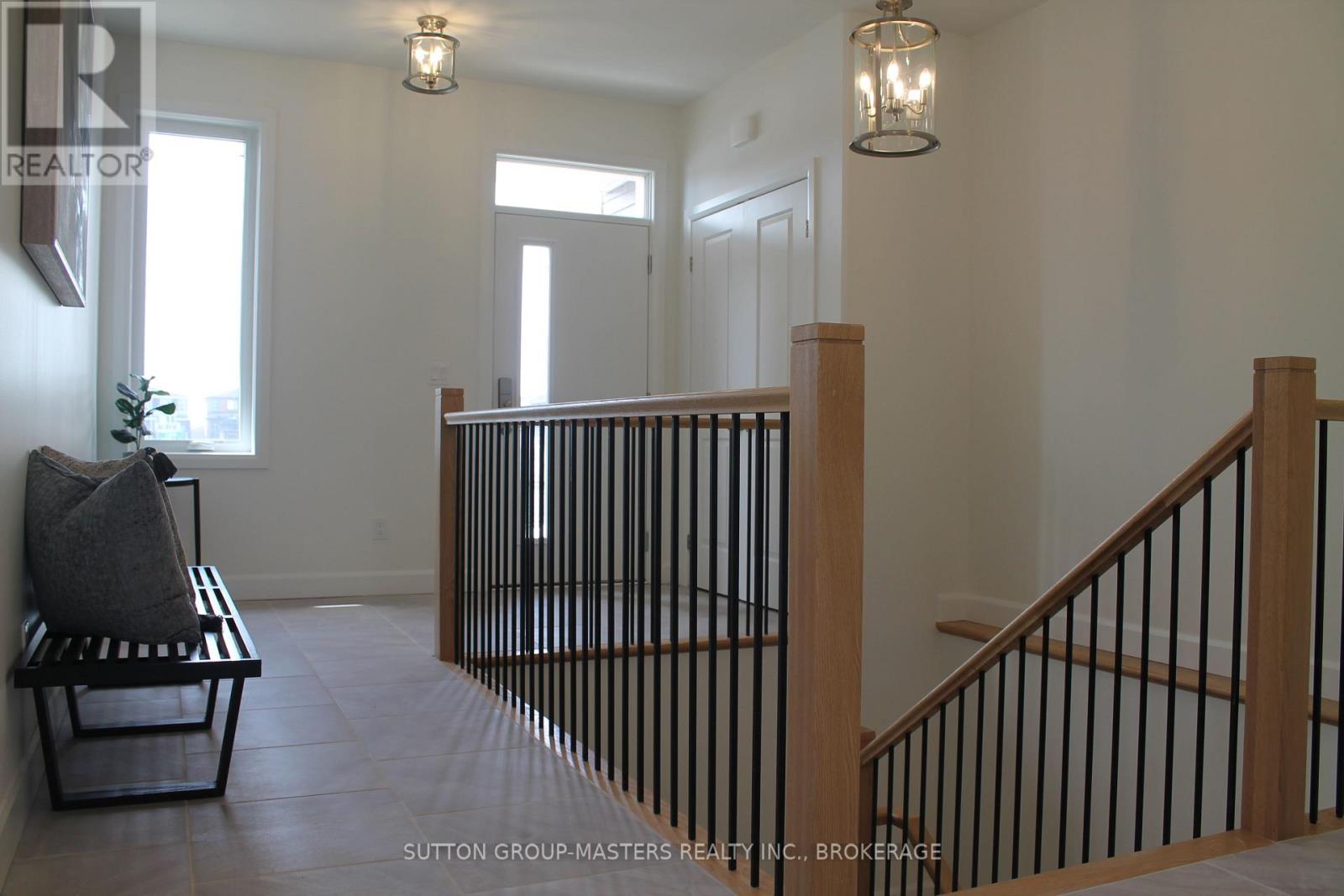 251 Pratt Drive, Loyalist (Amherstview), Ontario  K7N 0E8 - Photo 4 - X12679458