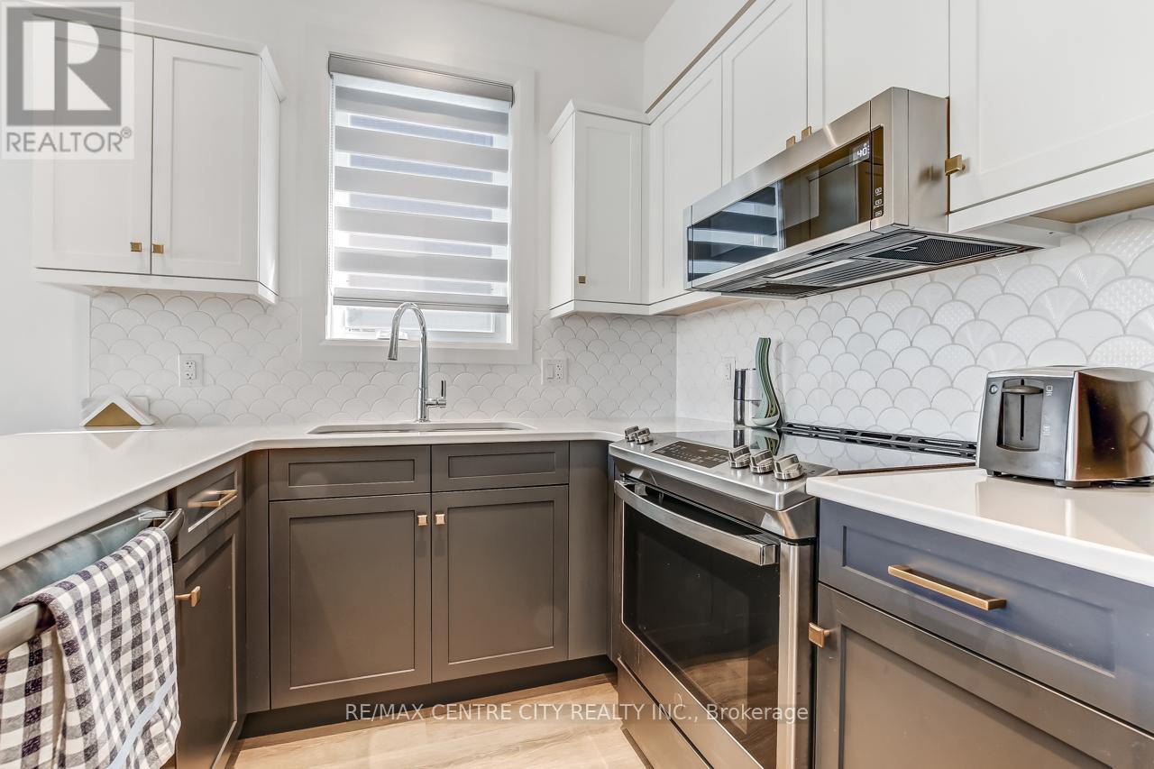 423 George Street, Central Elgin, Ontario  N5L 1G4 - Photo 8 - X12679510