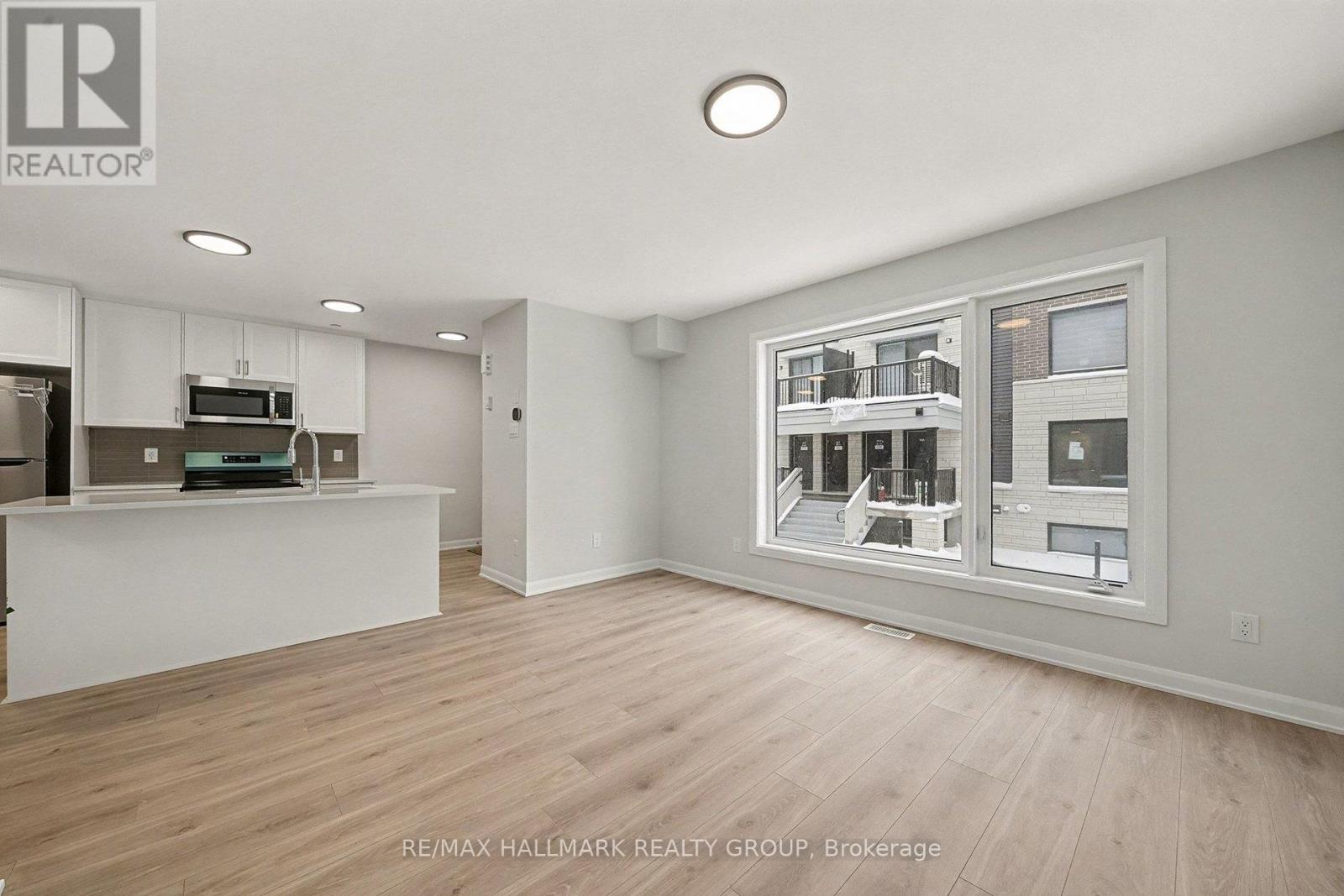 5 - 401 Glenroy Gilbert Drive, Ottawa, Ontario  K2J 5G3 - Photo 3 - X12679504