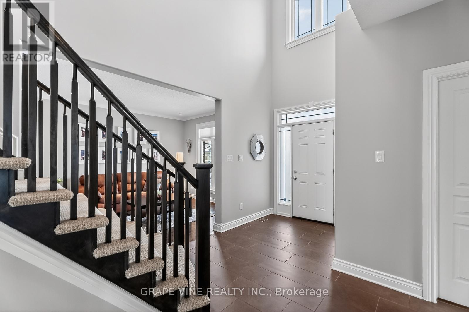 422 Mercury Street, Clarence-Rockland, Ontario  K4K 0G8 - Photo 2 - X12679514