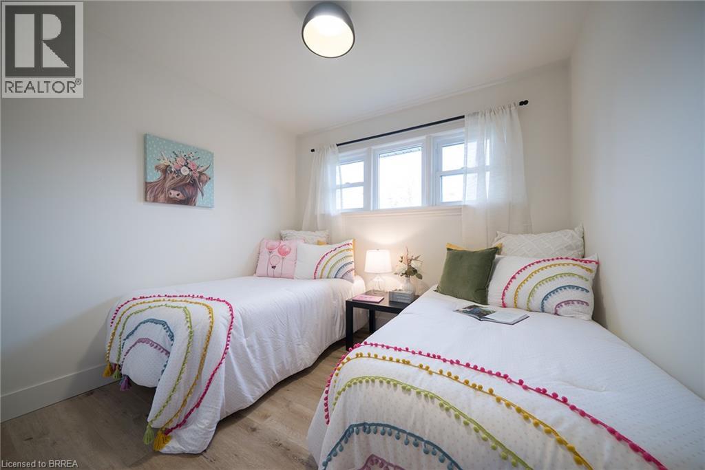 37 Rowanwood Avenue, Brantford, Ontario  N3S 7C1 - Photo 16 - 40796589