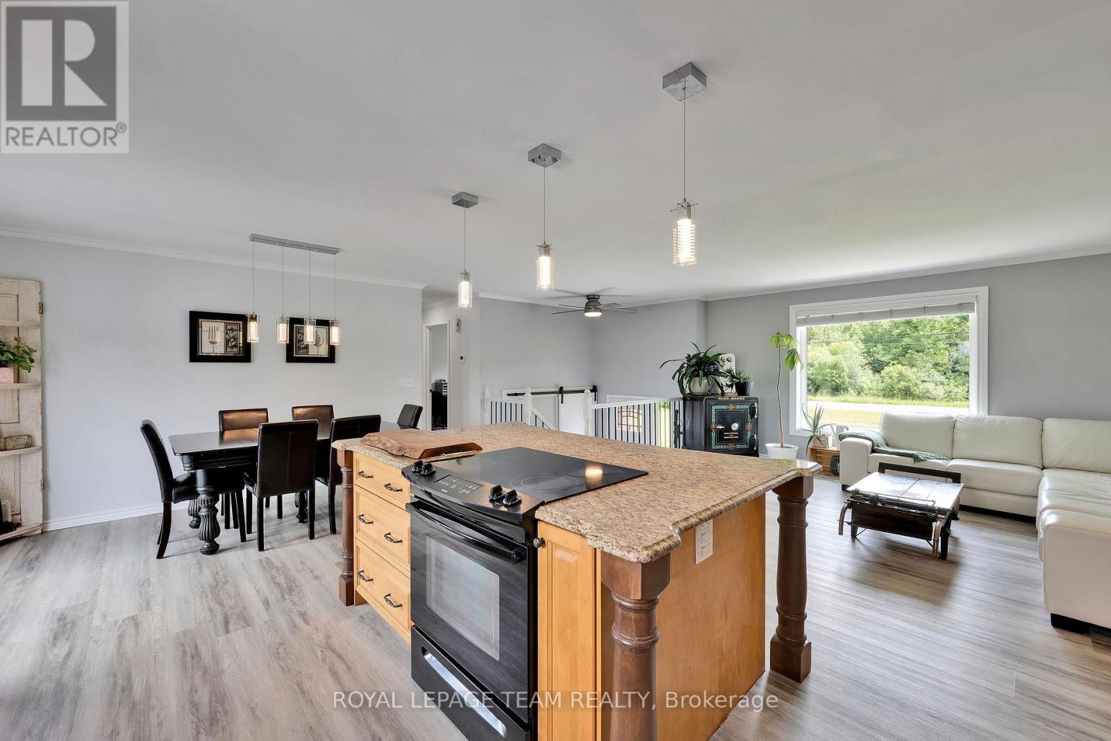 883 Craig Road, North Grenville, Ontario  K0G 1S0 - Photo 23 - X12237920