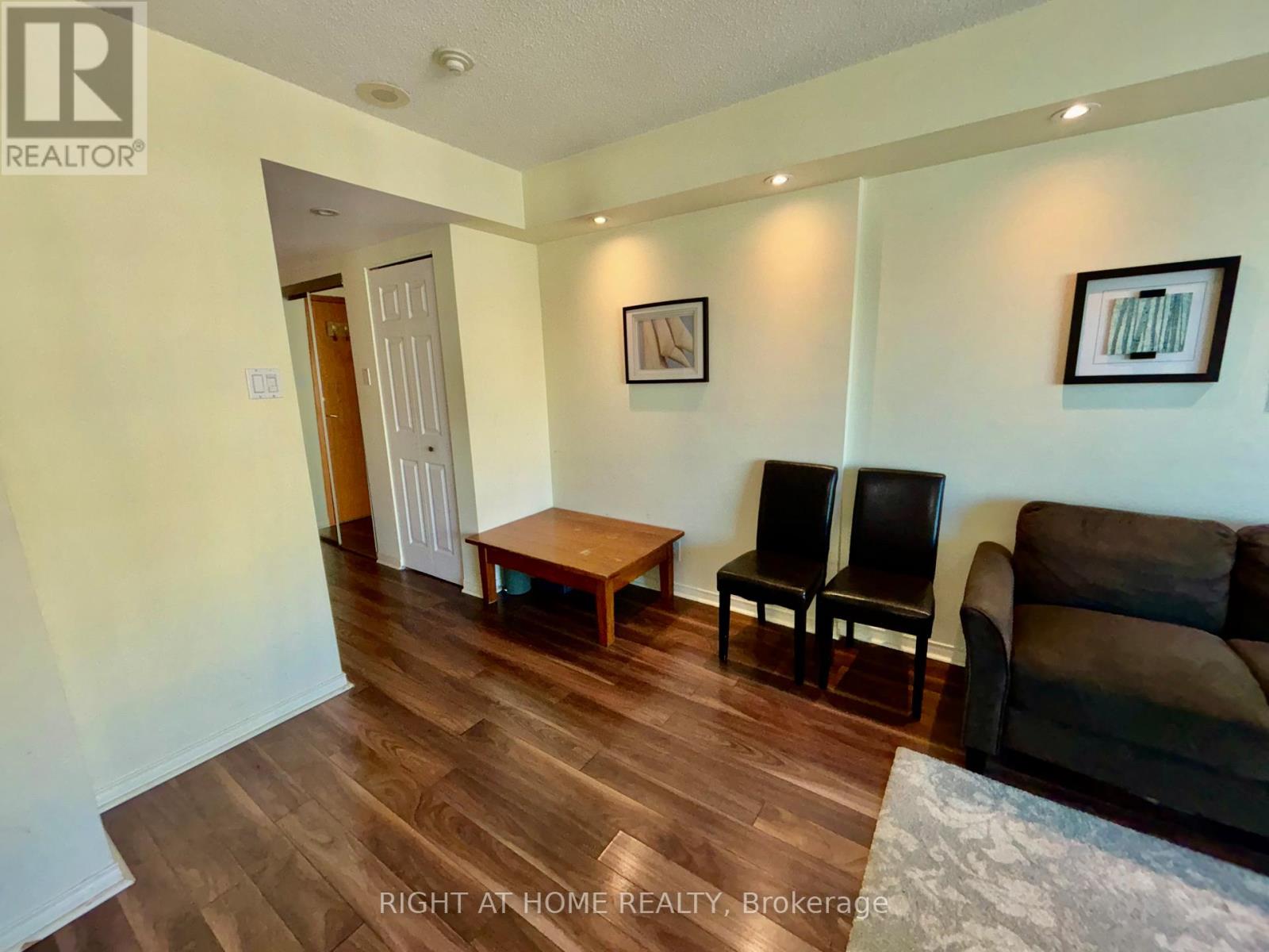 3803 - 77 Harbour Square, Toronto, Ontario  M5J 2S2 - Photo 23 - C12679440