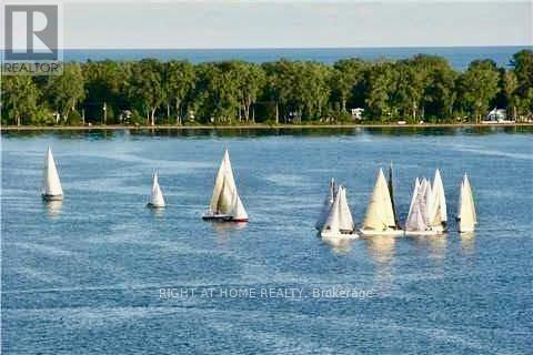 3803 - 77 Harbour Square, Toronto, Ontario  M5J 2S2 - Photo 7 - C12679440