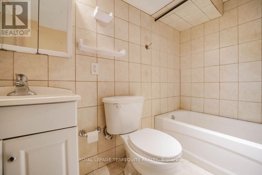 243 Montrose Avenue, Toronto, Ontario  M6G 3G6 - Photo 34 - C12679502