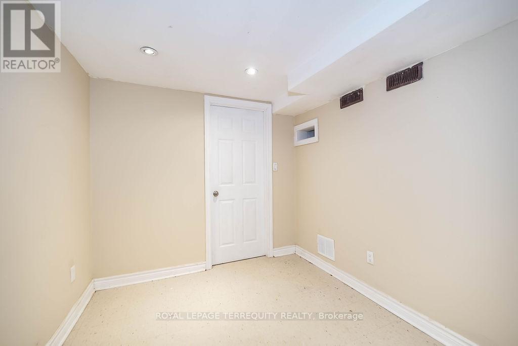 243 Montrose Avenue, Toronto, Ontario  M6G 3G6 - Photo 38 - C12679502