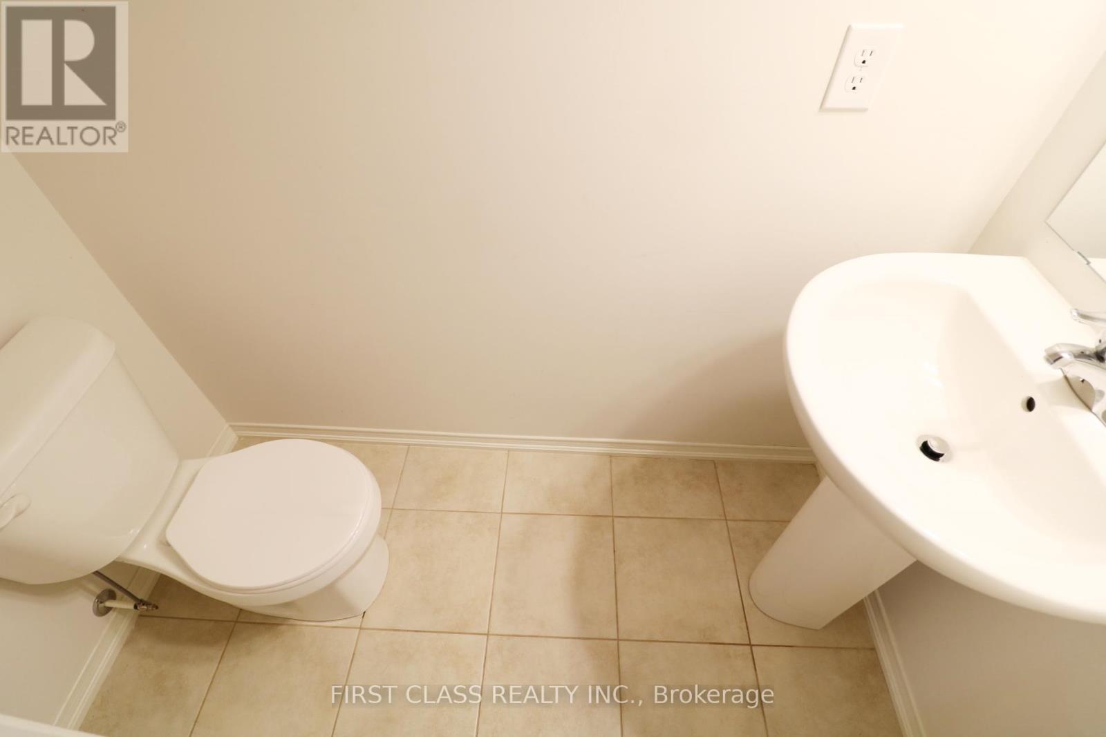 2309 Chevron Prince Path, Oshawa, Ontario  L1L 0K8 - Photo 4 - E12679444