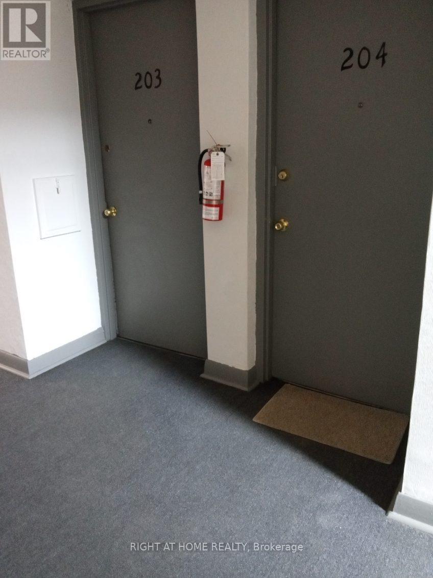 1020 O'connor Drive, Toronto, Ontario  M4B 2T3 - Photo 35 - E12679478