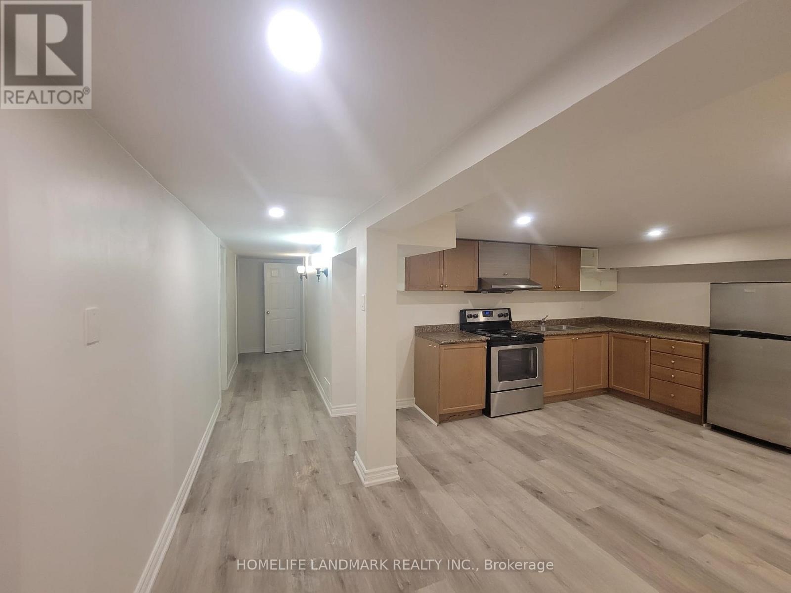 Basment - 307 Axminster Drive, Richmond Hill, Ontario  L4C 2W3 - Photo 3 - N12679466