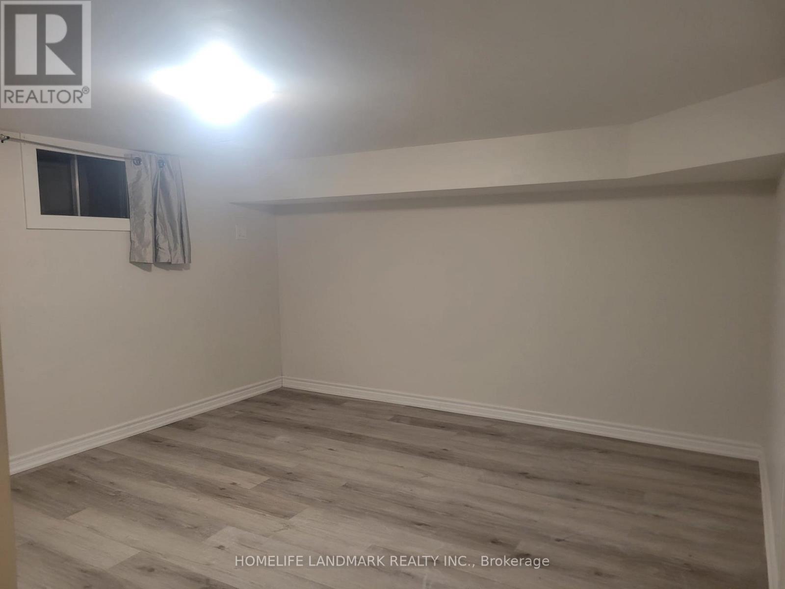 Basment - 307 Axminster Drive, Richmond Hill, Ontario  L4C 2W3 - Photo 5 - N12679466