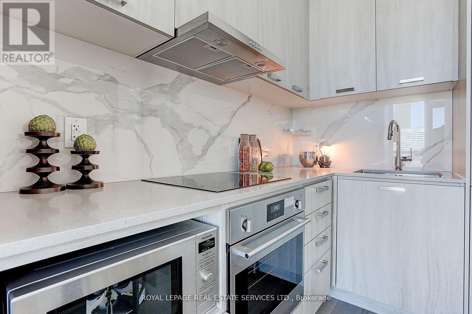 517 - 38 Honeycrisp Crescent, Vaughan, Ontario  L4K 0M8 - Photo 17 - N12679488