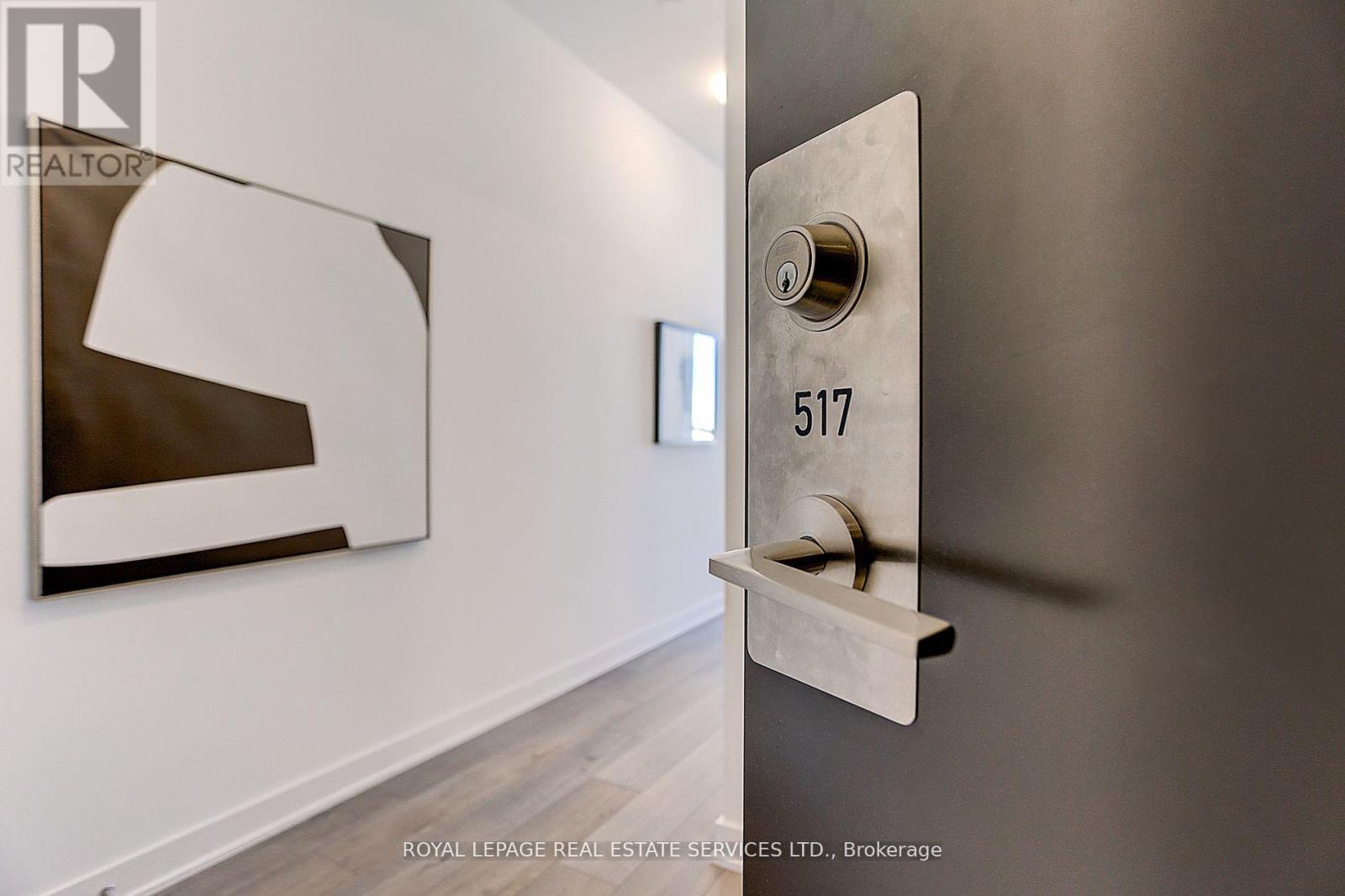 517 - 38 Honeycrisp Crescent, Vaughan, Ontario  L4K 0M8 - Photo 3 - N12679488