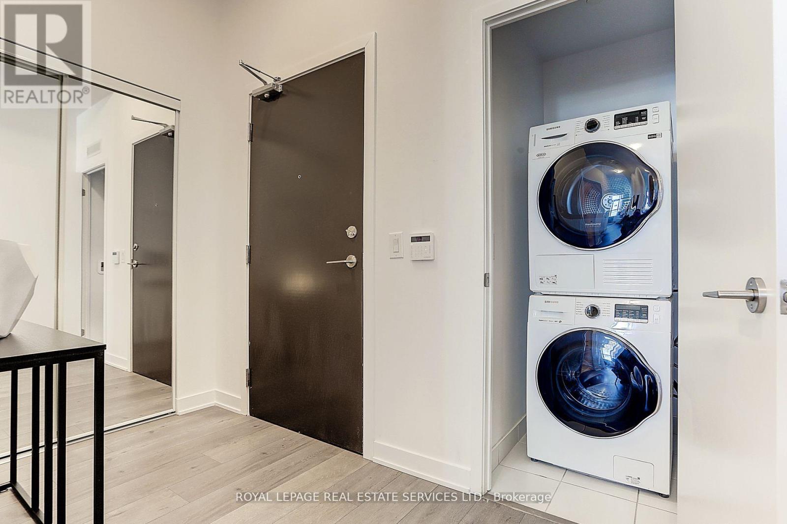 517 - 38 Honeycrisp Crescent, Vaughan, Ontario  L4K 0M8 - Photo 6 - N12679488