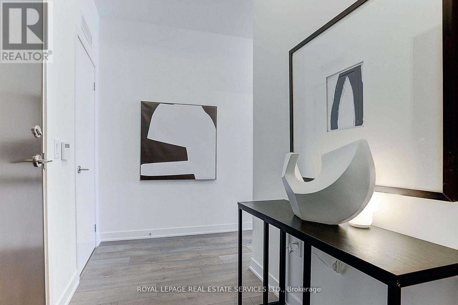 517 - 38 Honeycrisp Crescent, Vaughan, Ontario  L4K 0M8 - Photo 8 - N12679488