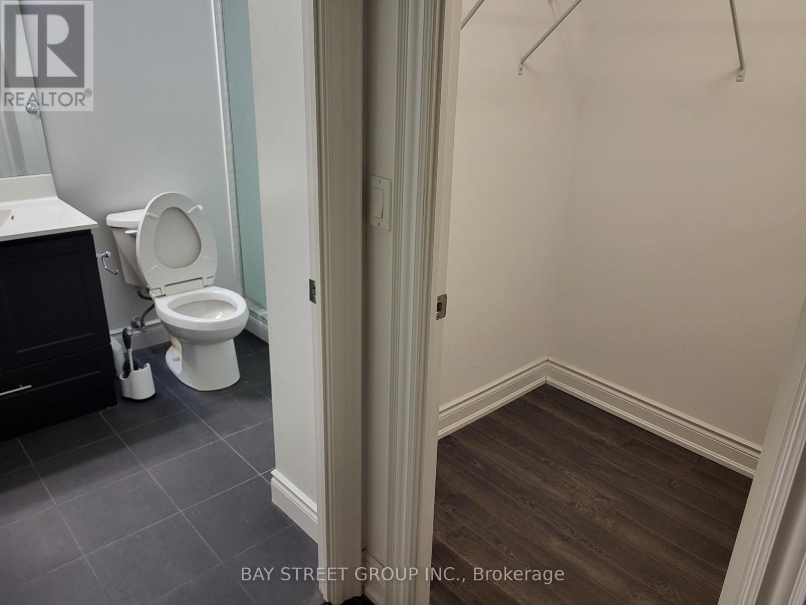 611 - 38 Cedarland Drive, Markham, Ontario  L6G 0G7 - Photo 7 - N12679492