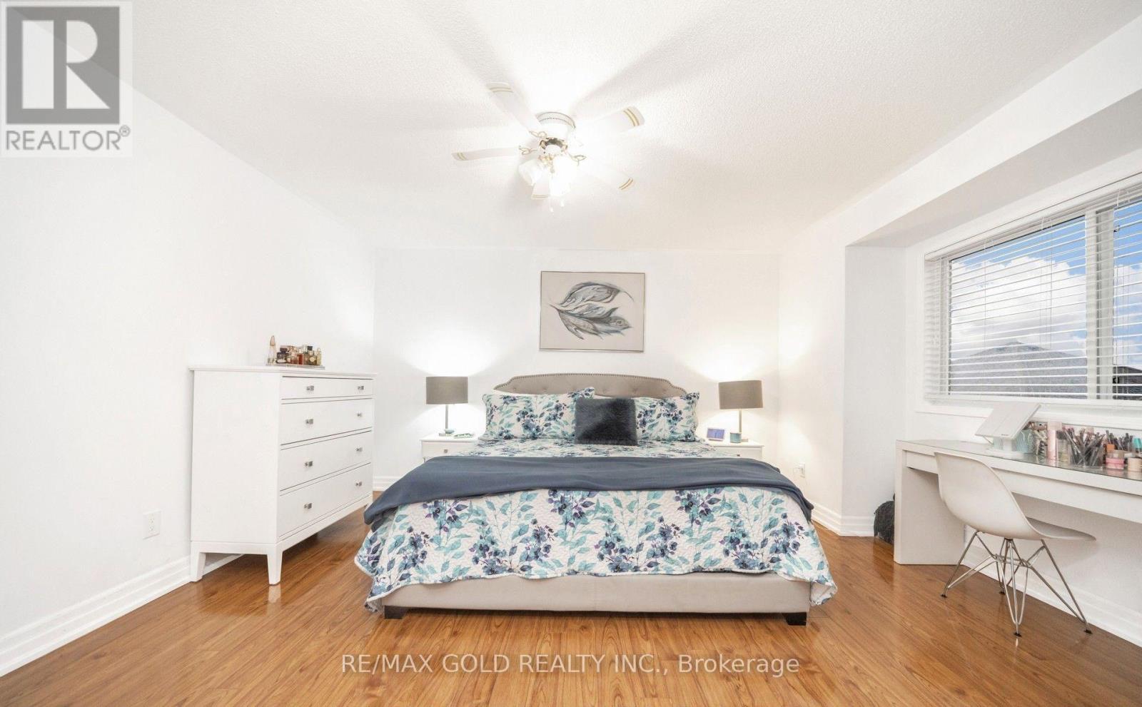 36 Roxton Crescent N, Brampton, Ontario  L7A 2A9 - Photo 13 - W12673608