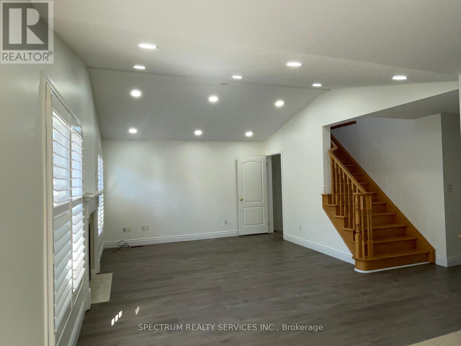 1684 Norris Circle, Milton, Ontario  L9T 6A3 - Photo 13 - W12678470