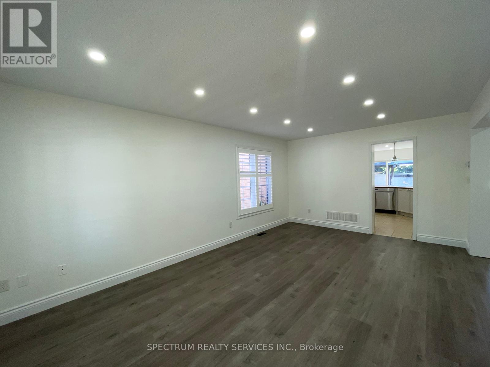 1684 Norris Circle, Milton, Ontario  L9T 6A3 - Photo 9 - W12678470