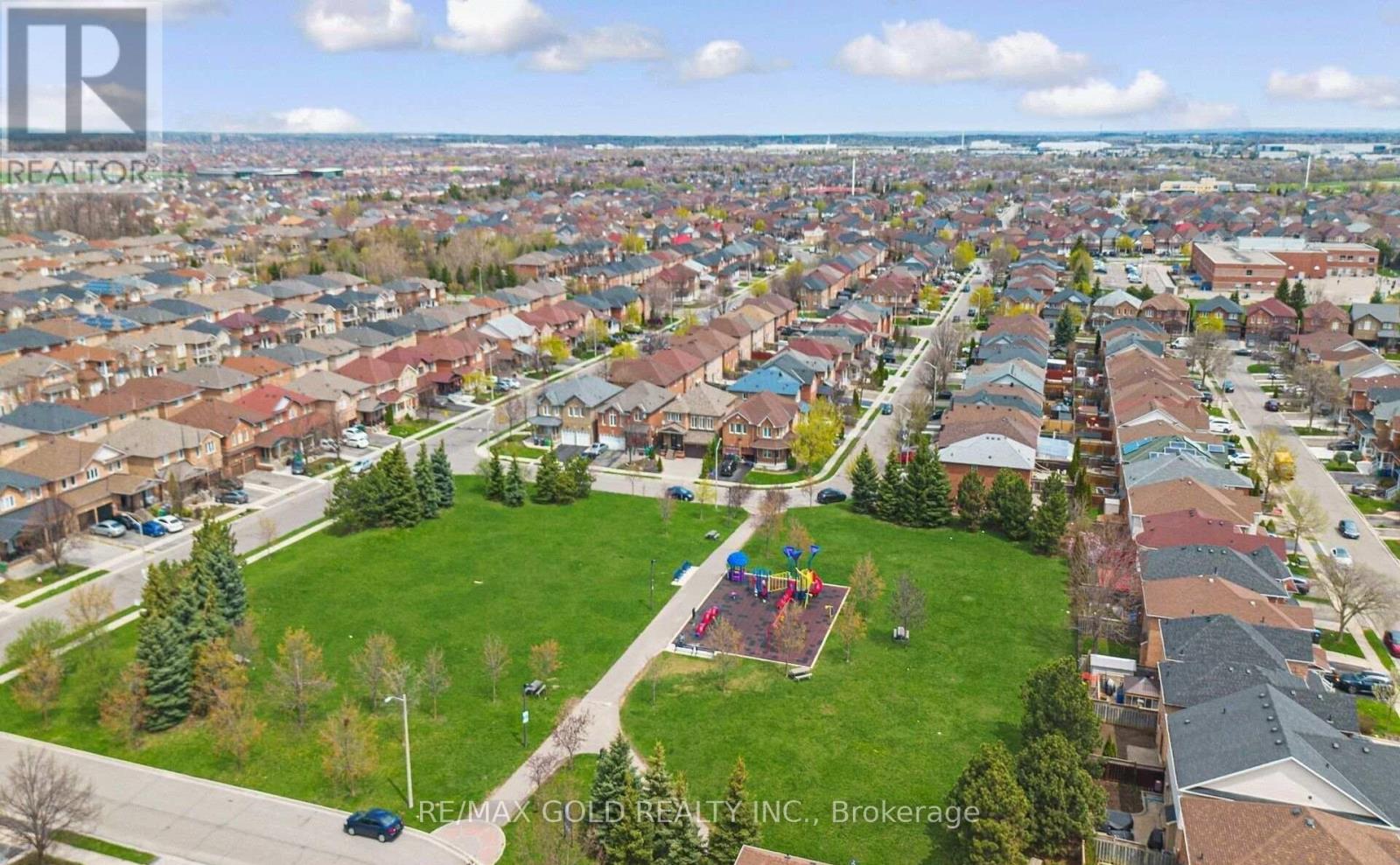 36 Roxton Crescent N, Brampton, Ontario  L7A 2A9 - Photo 25 - W12673608