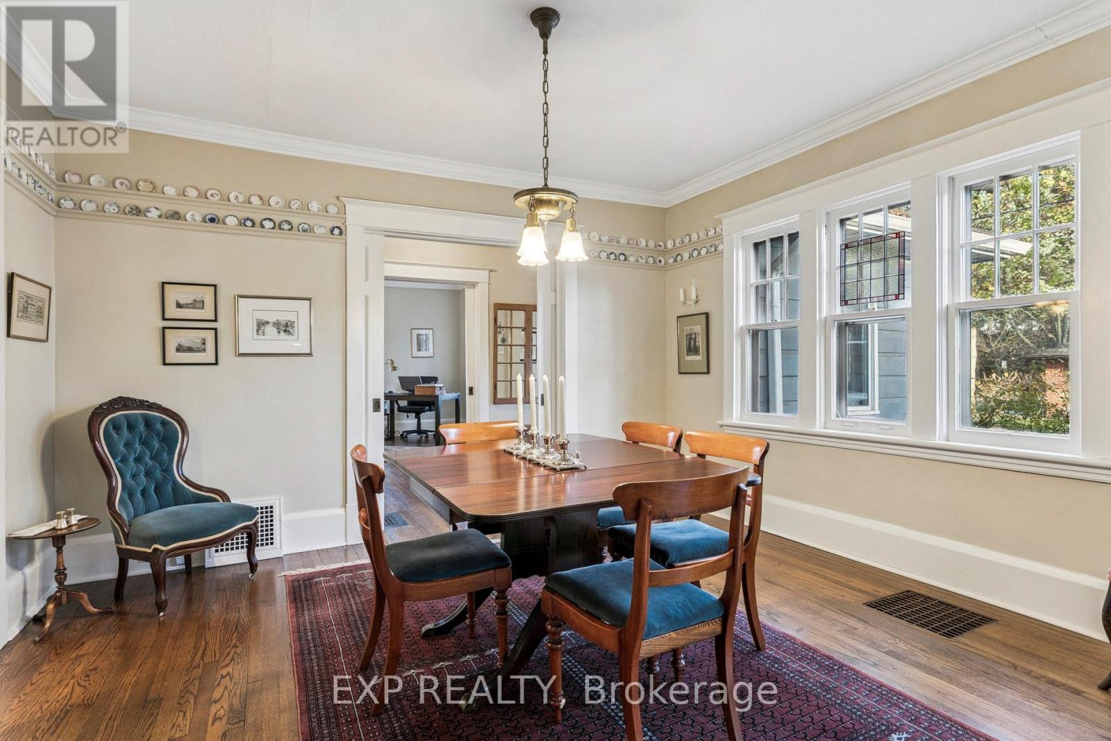 289 Spruce Street, Oakville, Ontario  L6J 2G8 - Photo 13 - W12679438