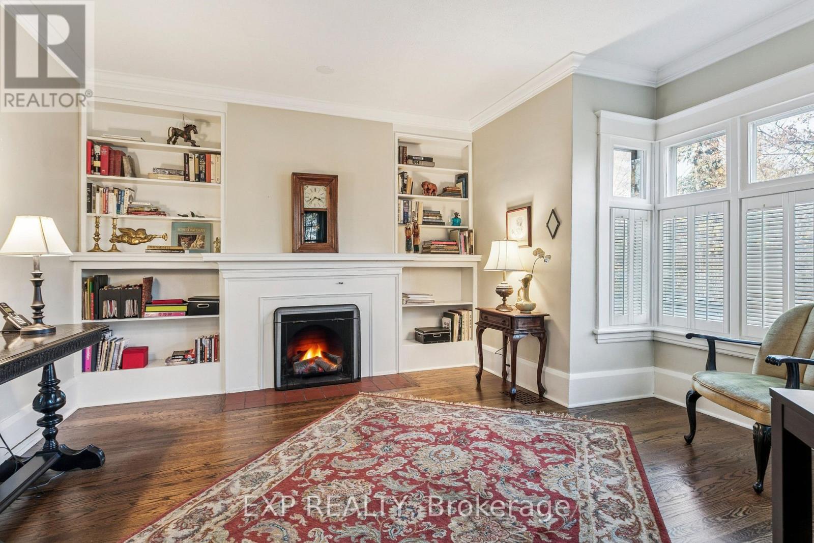 289 Spruce Street, Oakville, Ontario  L6J 2G8 - Photo 8 - W12679438