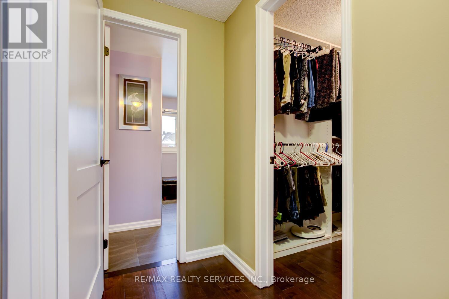 34 Garbutt Crescent, Brampton, Ontario  L6X 3G2 - Photo 27 - W12679486