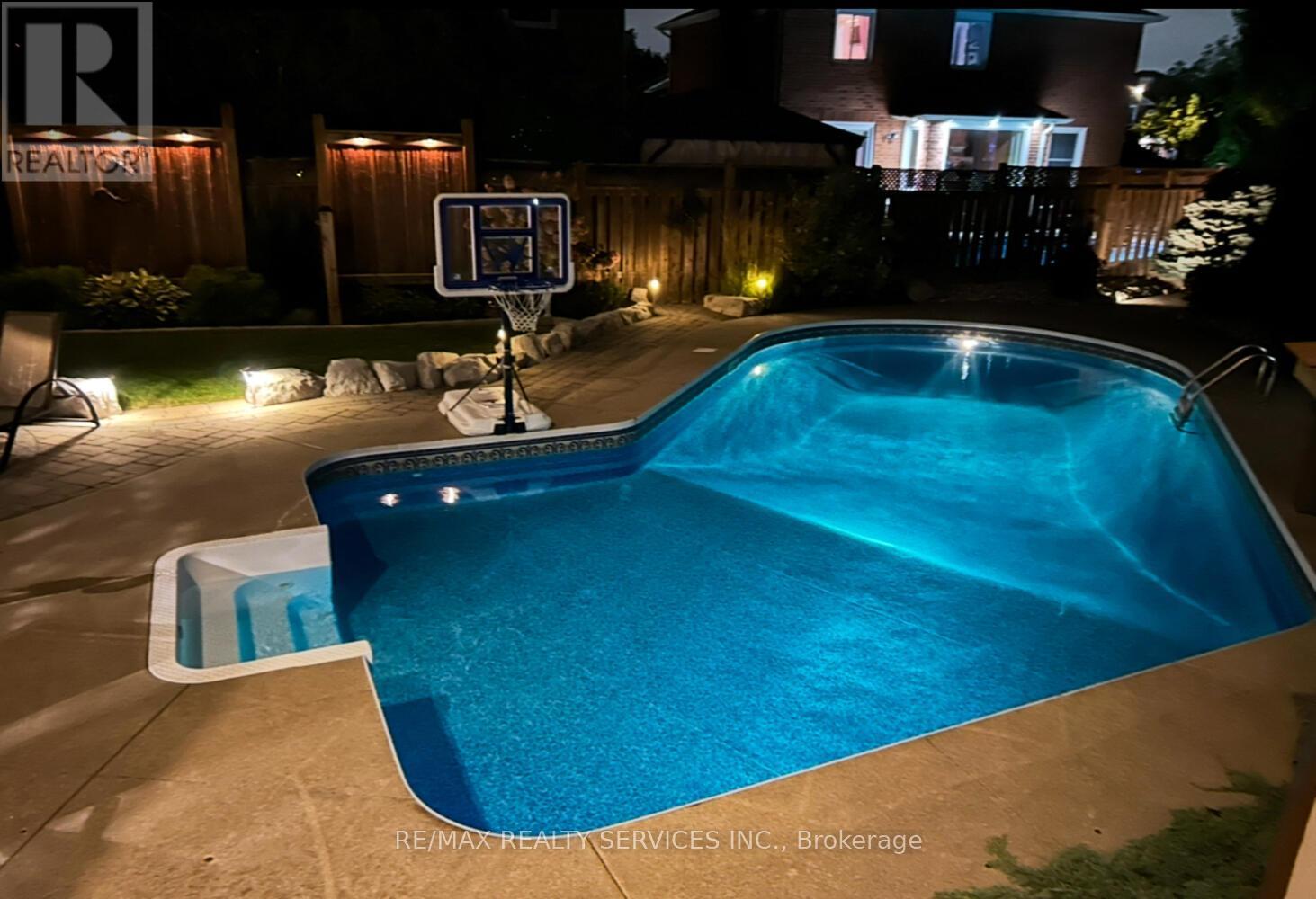 34 Garbutt Crescent, Brampton, Ontario  L6X 3G2 - Photo 44 - W12679486