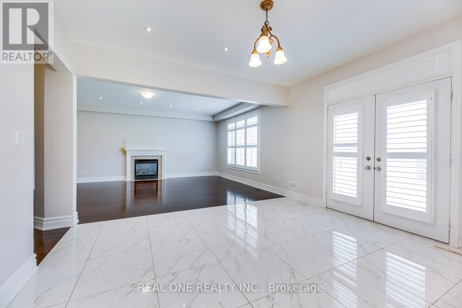 1280 Kestell Boulevard, Oakville, Ontario  L6H 0B3 - Photo 17 - W12679500