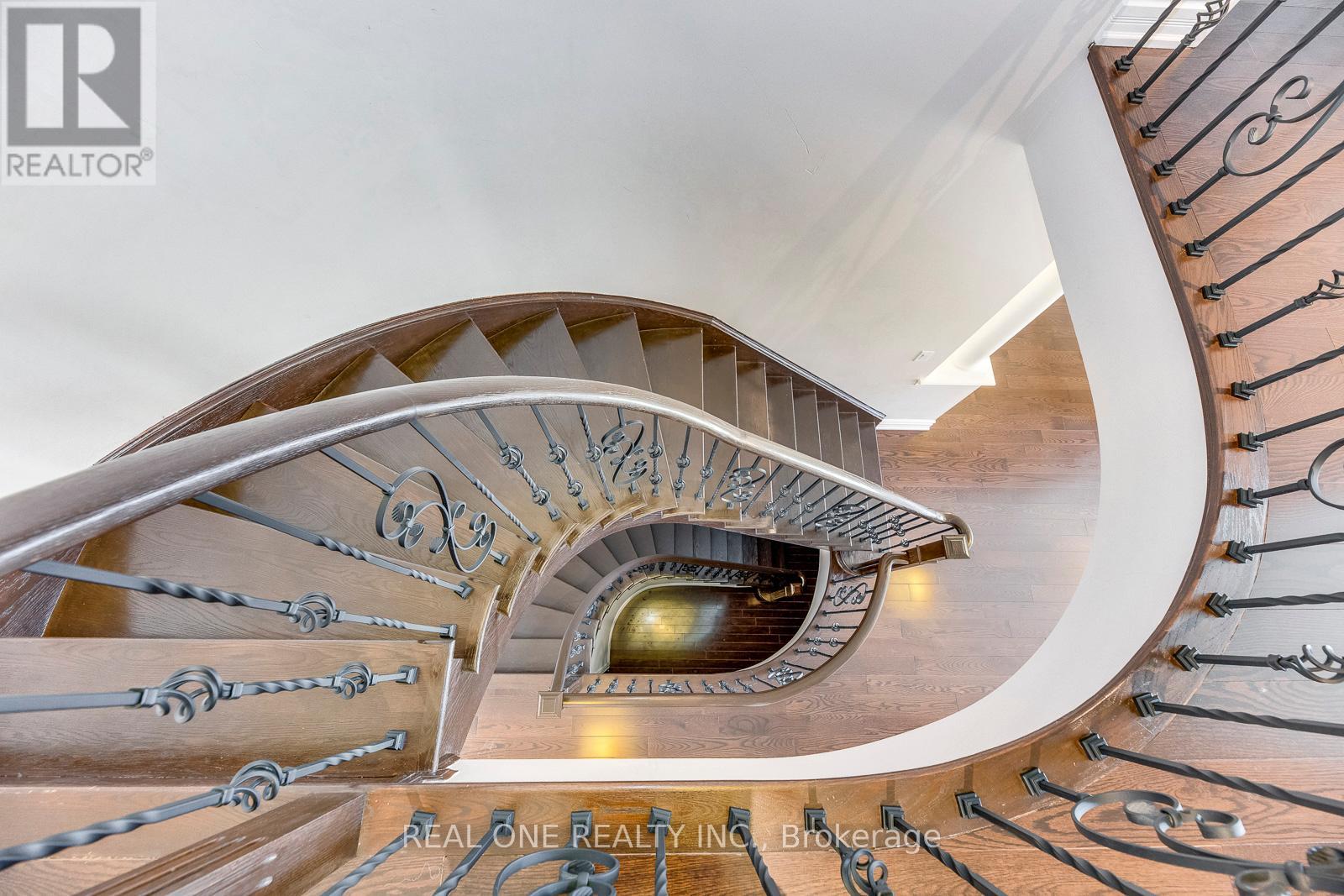 1280 Kestell Boulevard, Oakville, Ontario  L6H 0B3 - Photo 29 - W12679500