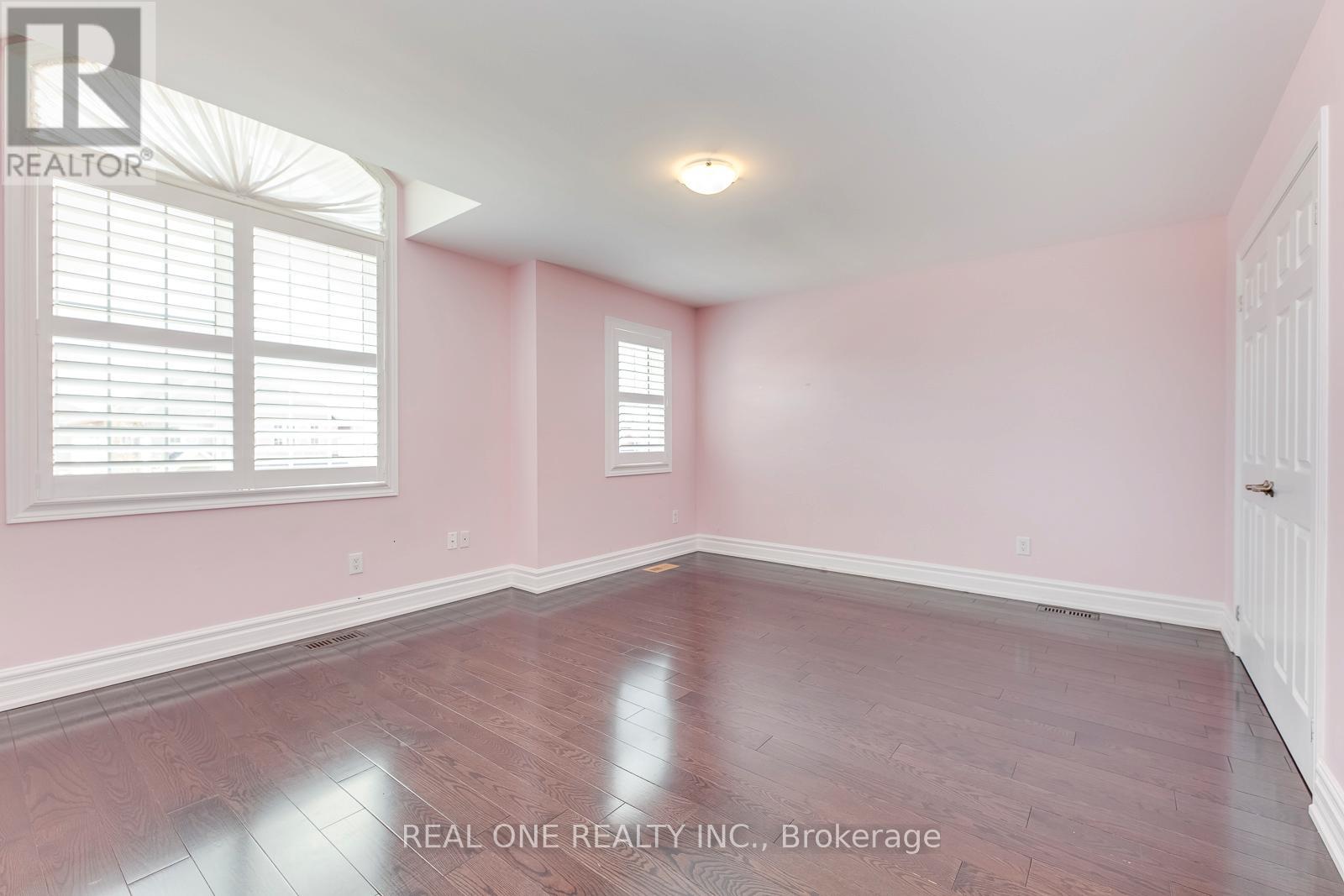 1280 Kestell Boulevard, Oakville, Ontario  L6H 0B3 - Photo 36 - W12679500