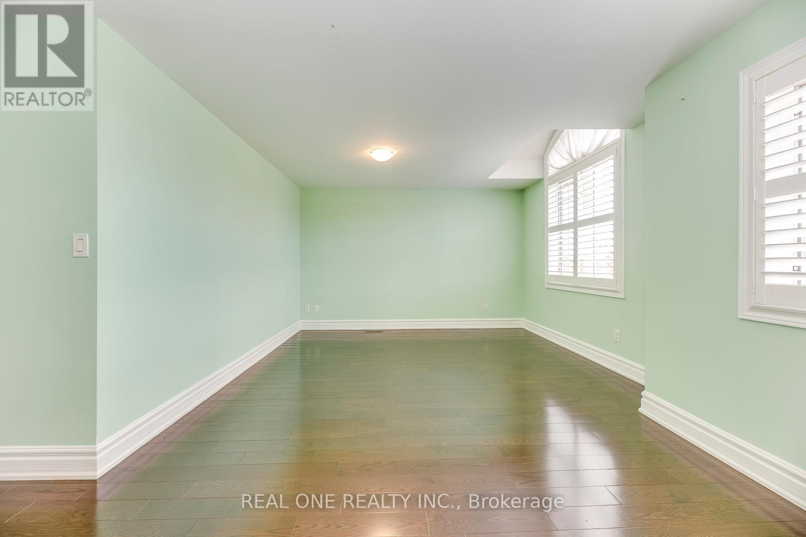 1280 Kestell Boulevard, Oakville, Ontario  L6H 0B3 - Photo 39 - W12679500