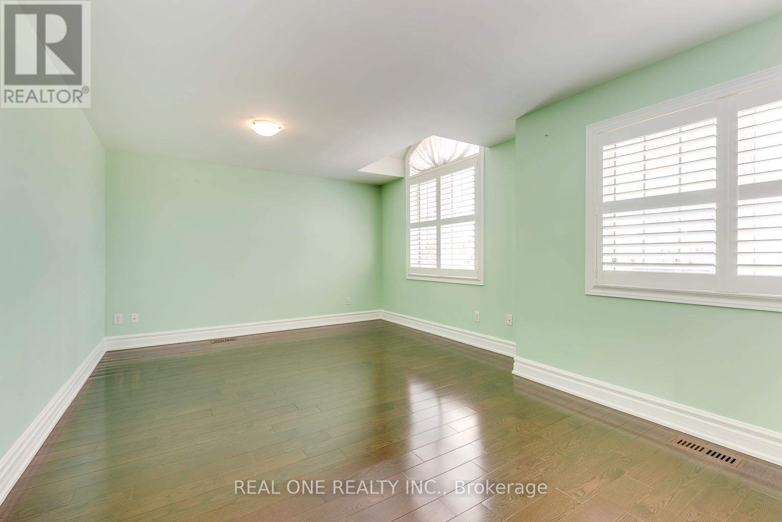 1280 Kestell Boulevard, Oakville, Ontario  L6H 0B3 - Photo 40 - W12679500